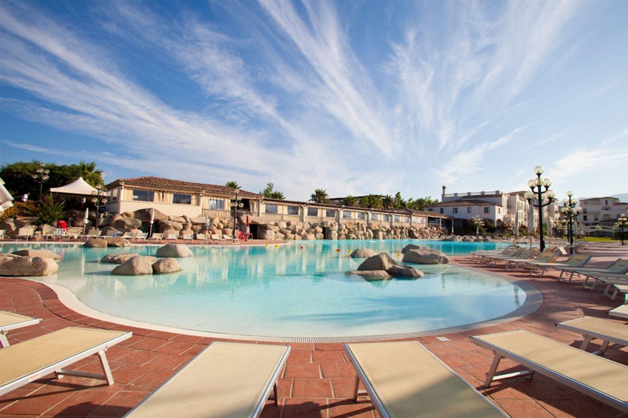 Smy Sighientu Thalasso And Spa Sardegna Hotel Quartu SantʼElena Екстериор снимка